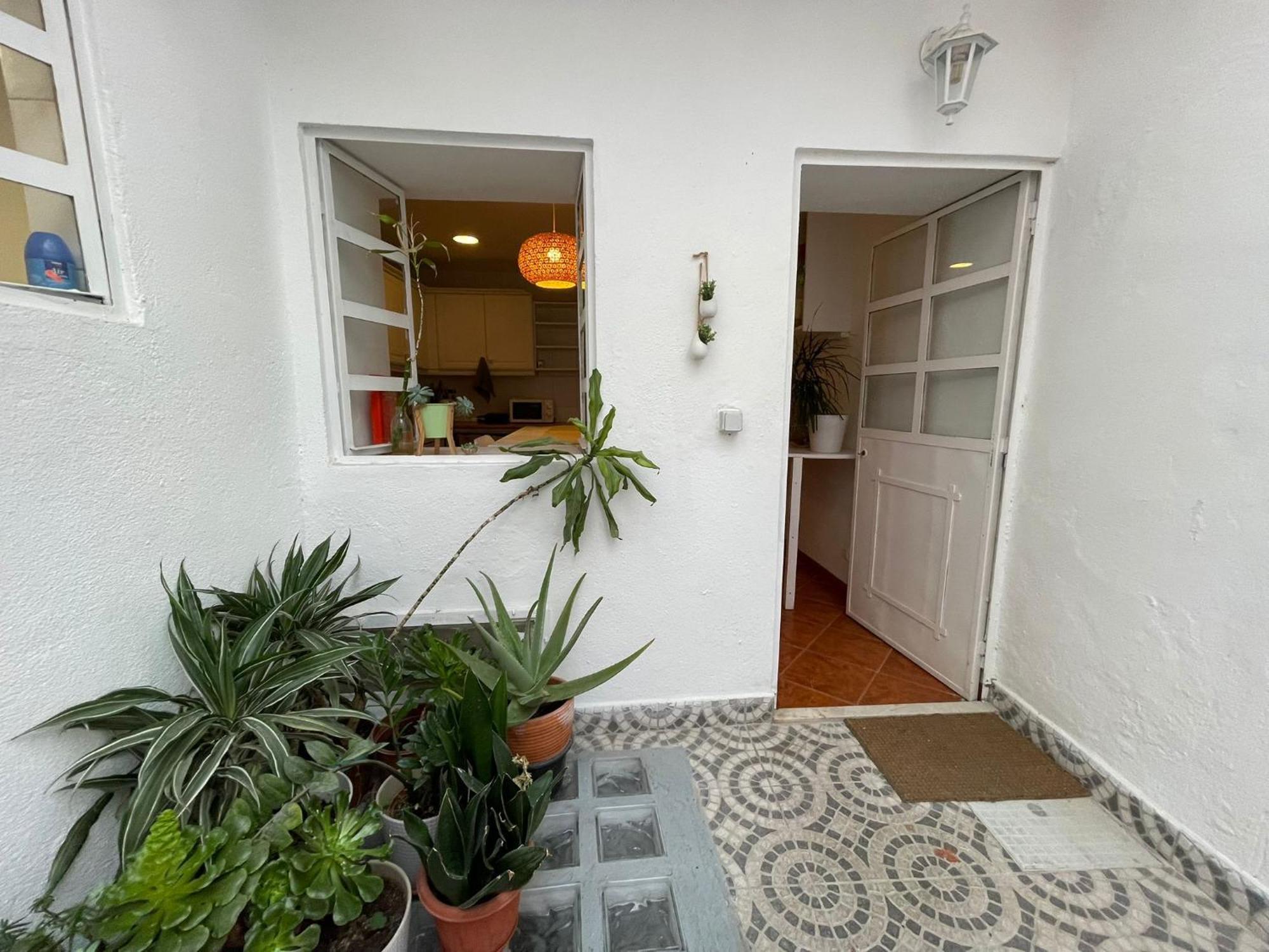 Shared Apartment With Bright Private Patio In Lisboa 外观 照片