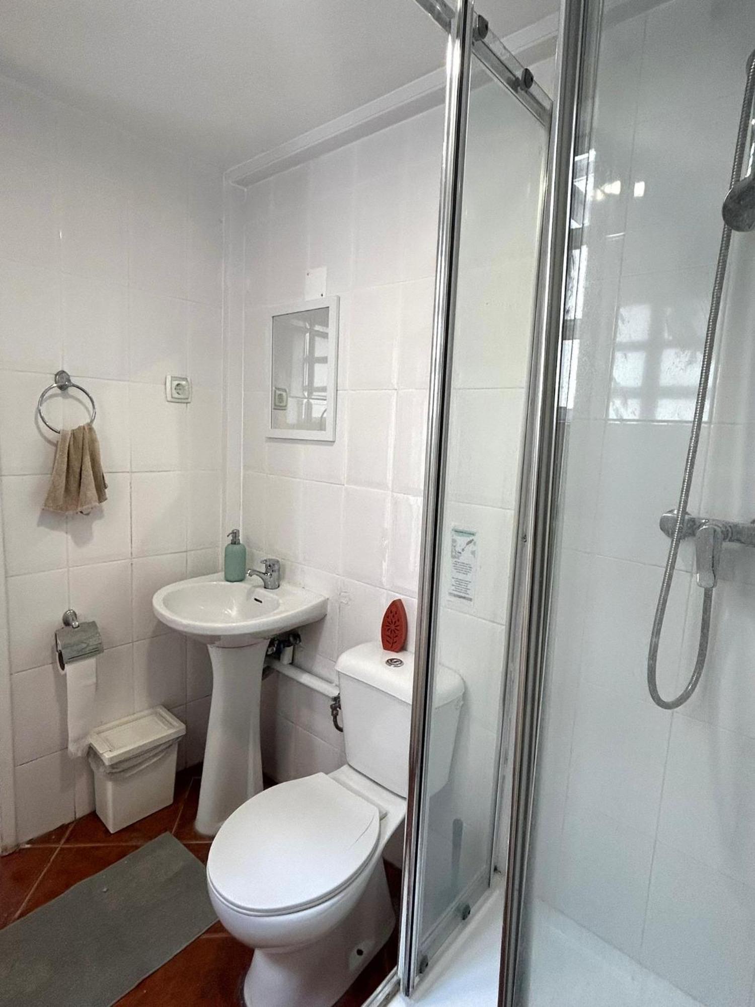 Shared Apartment With Bright Private Patio In Lisboa 外观 照片