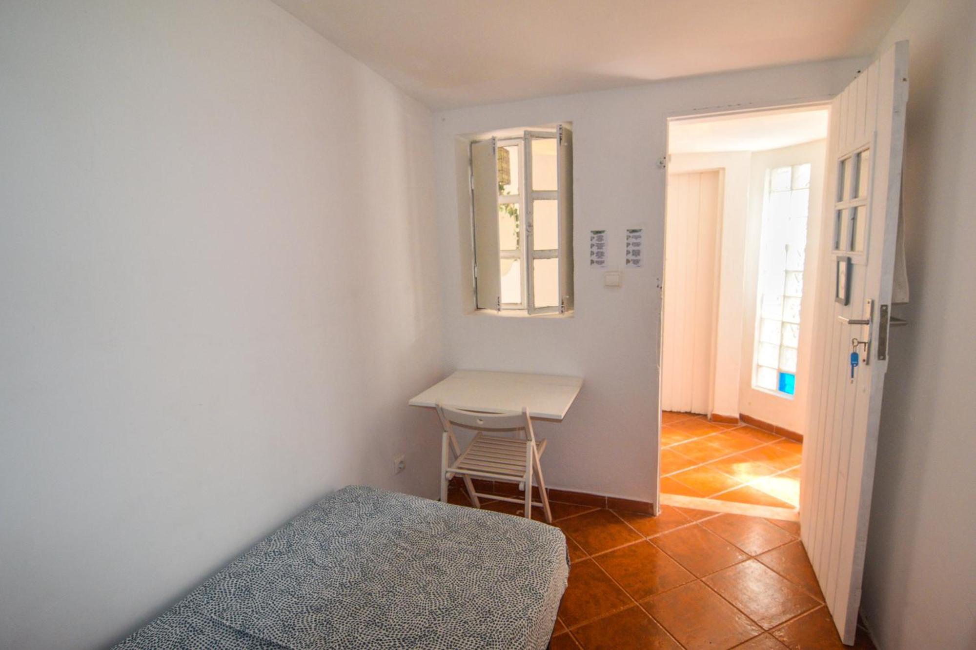 Shared Apartment With Bright Private Patio In Lisboa 外观 照片
